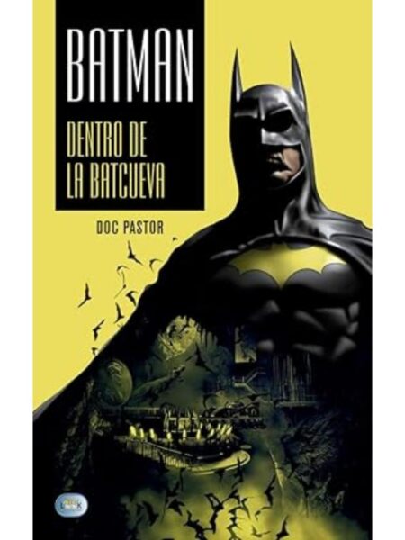 BATMAN DENTRO DE LA BATCUEVA